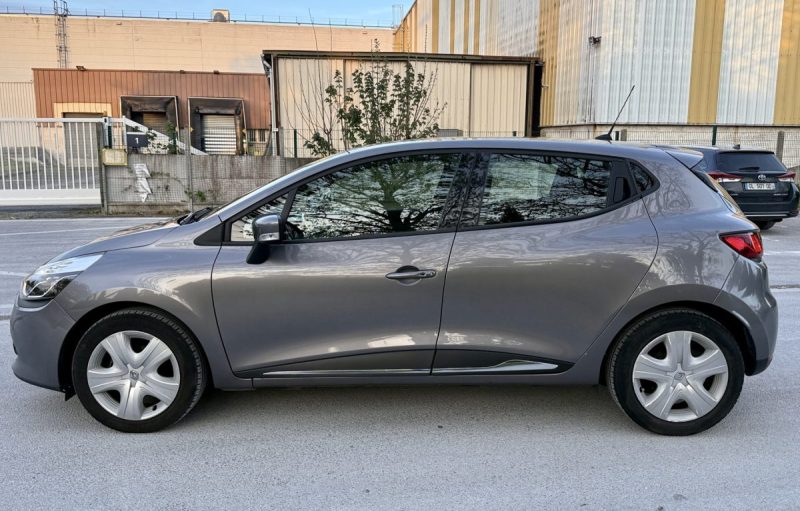 RENAULT CLIO IV 0.9 TCe 90 Energy eco2 Dynamique - Entretien Renault - 2 cartes - Faible Kilométrage
