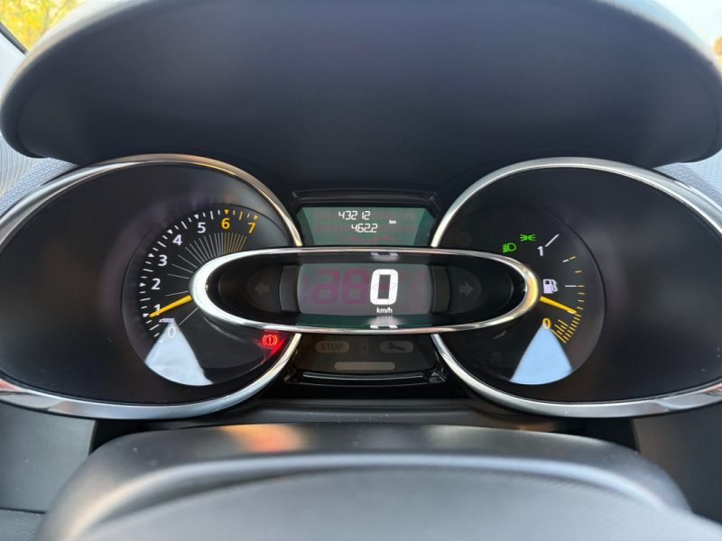 RENAULT CLIO IV 0.9 TCe 90 Energy eco2 Dynamique - Entretien Renault - 2 cartes - Faible Kilométrage