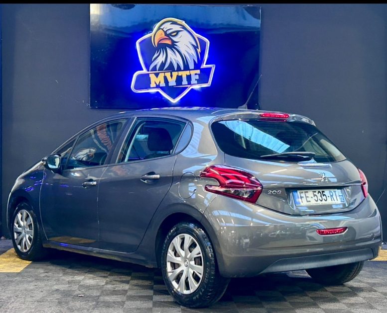 PEUGEOT 208 100CH SIGNATURE 2019