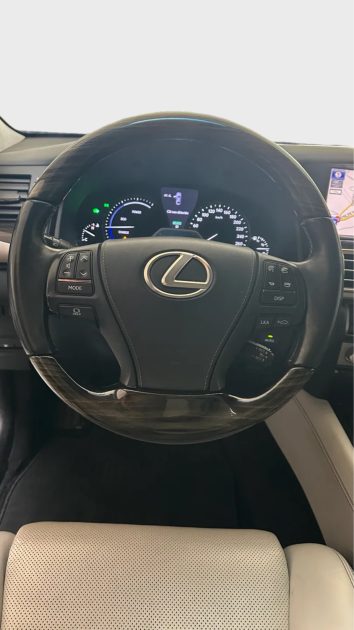 LEXUS LS 600H EXECUTIVE PACK PRESIDENT