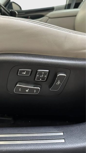 LEXUS LS 600H EXECUTIVE PACK PRESIDENT