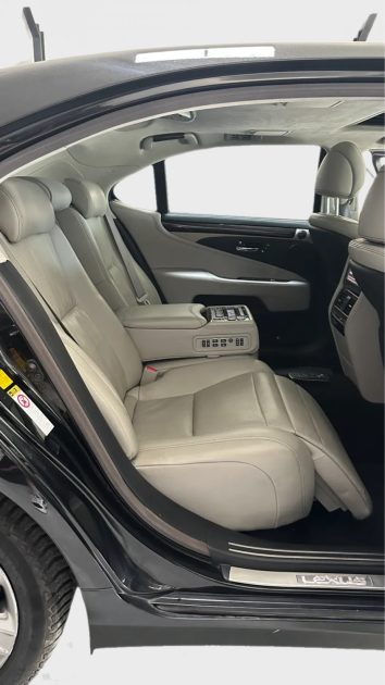 LEXUS LS 600H EXECUTIVE PACK PRESIDENT