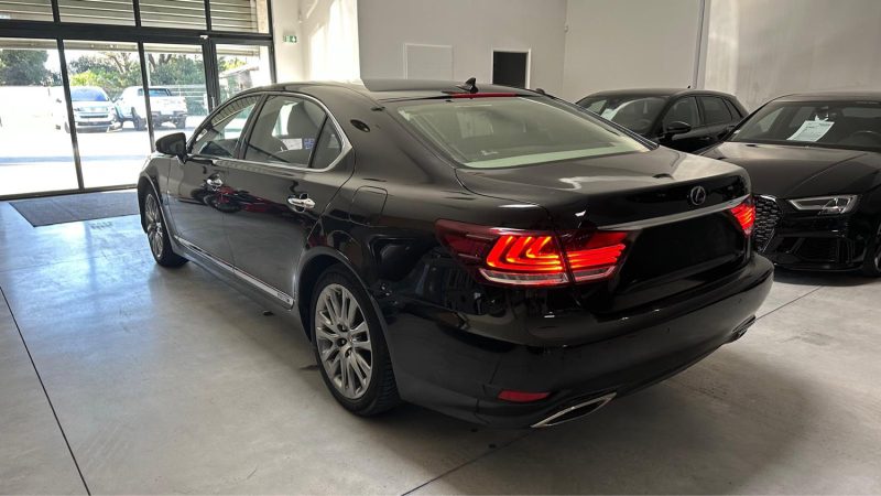 LEXUS LS 600H EXECUTIVE PACK PRESIDENT