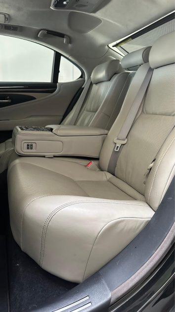 LEXUS LS 600H EXECUTIVE PACK PRESIDENT