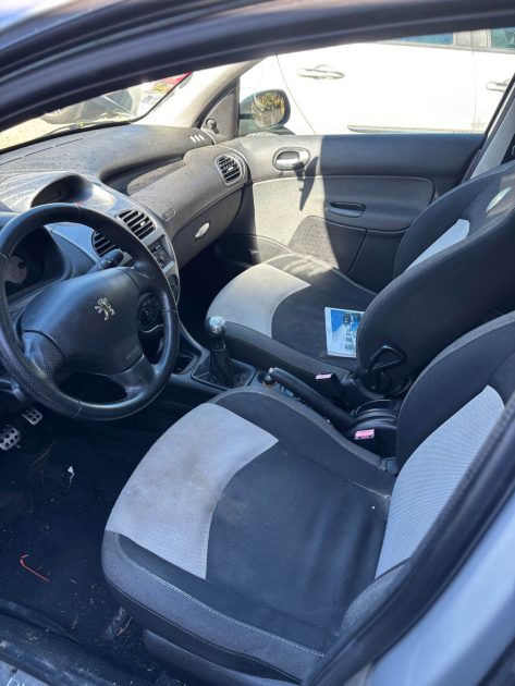 PEUGEOT 206 XBOX 360 1.4 HDI 70 2007
