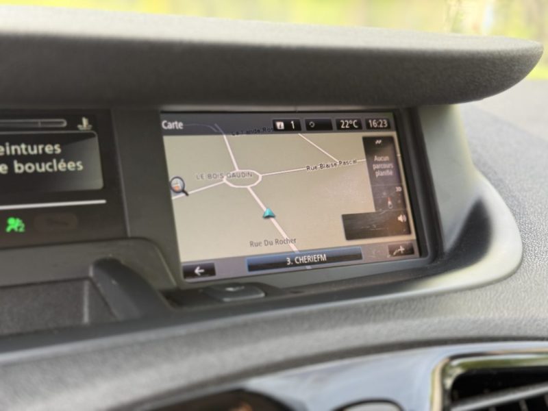 RENAULT SCENIC III 1.2 TCE 130CH BOSE EDITION 7 PLACES - GPS - Bluetooth - Révisée & Garantie 6 mois