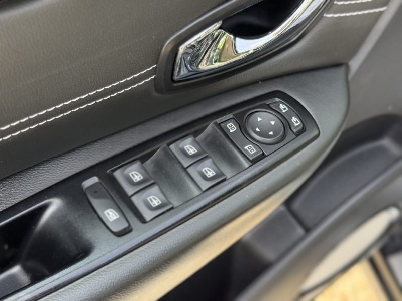 RENAULT SCENIC III 1.2 TCE 130CH BOSE EDITION 7 PLACES - GPS - Bluetooth - Révisée & Garantie 6 mois