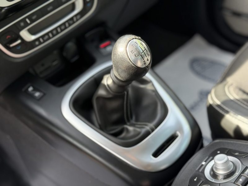 RENAULT SCENIC III 1.2 TCE 130CH BOSE EDITION 7 PLACES - GPS - Bluetooth - Révisée & Garantie 6 mois