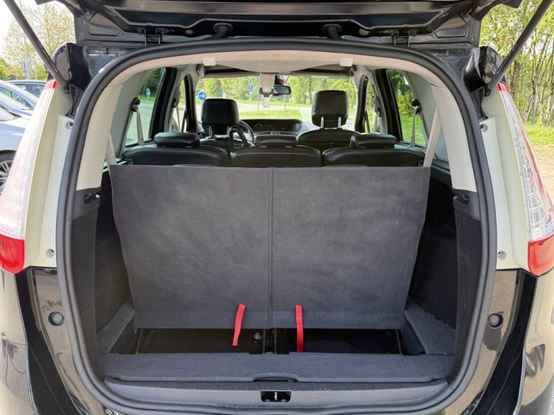 RENAULT SCENIC III 1.2 TCE 130CH BOSE EDITION 7 PLACES - GPS - Bluetooth - Révisée & Garantie 6 mois