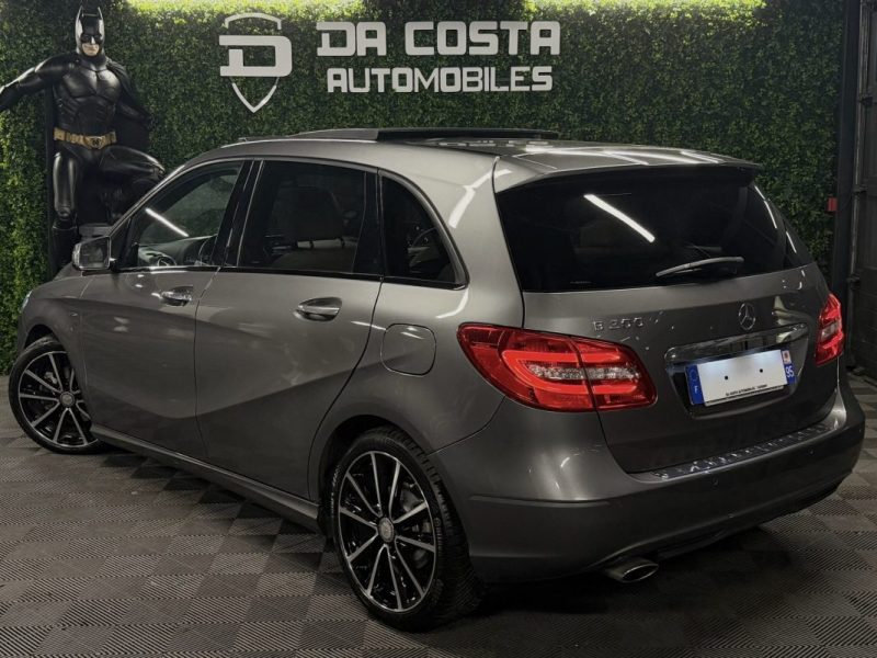 MERCEDES CLASSE B II 200 FASCINATION / AMG 1.6 TURBO 156 Cv BOITE AUTO TOIT OUVRANT - GARANTIE 1 AN