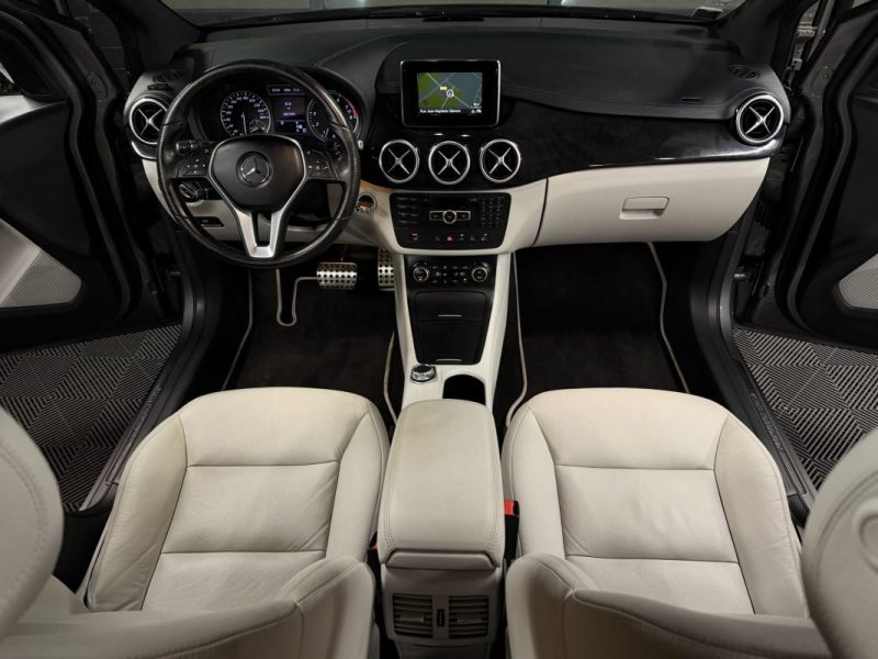 MERCEDES CLASSE B II 200 FASCINATION / AMG 1.6 TURBO 156 Cv BOITE AUTO TOIT OUVRANT - GARANTIE 1 AN