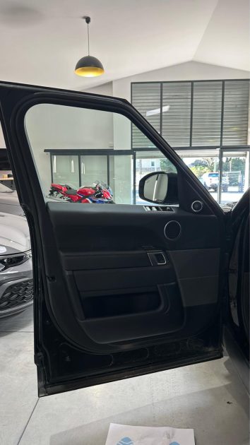 LAND ROVER RANGE ROVER SPORT 2.0 P400E 404CH VOGUE SWB MARK IX 