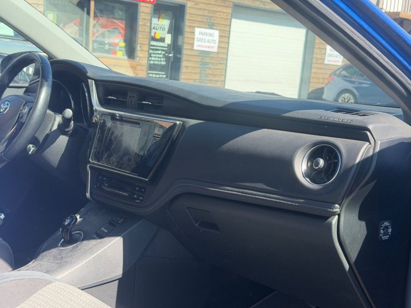 TOYOTA AURIS HSD 136H DESIGN 