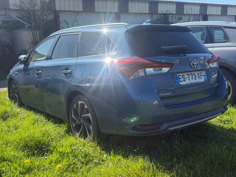 TOYOTA AURIS HSD 136H DESIGN 2017