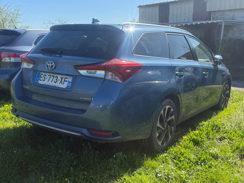 TOYOTA AURIS HSD 136H DESIGN 2017