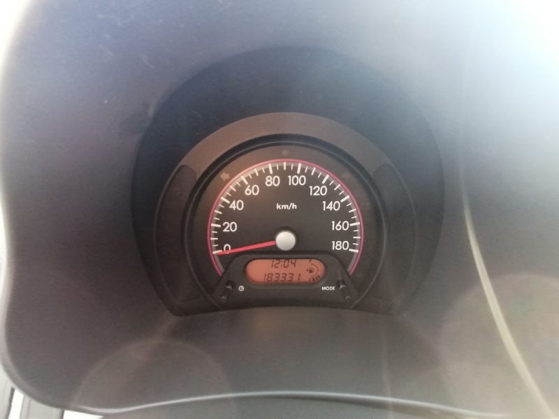 NISSAN Pixo - 70ch essence