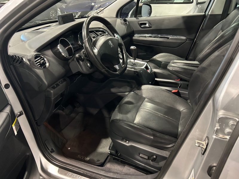 PEUGEOT 5008 1.6 E-HDI 115CH 
