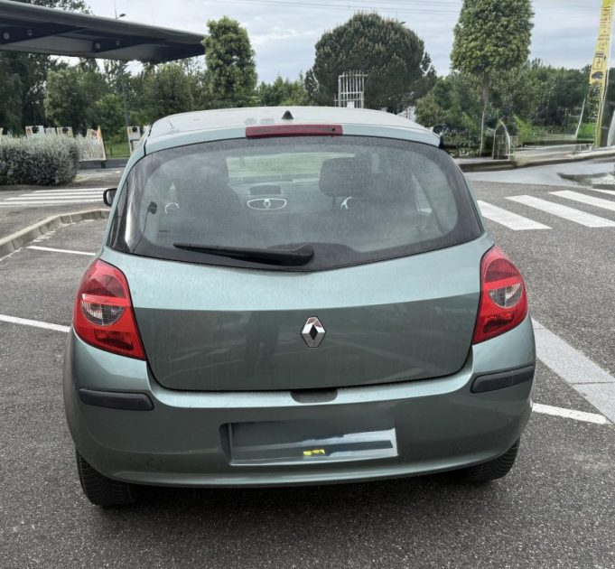 RENAULT CLIO III AUTHENTIQUE 1.5DCI 70 2008