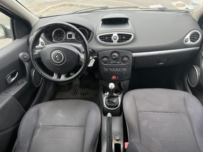 RENAULT CLIO III AUTHENTIQUE 1.5DCI 70 2008