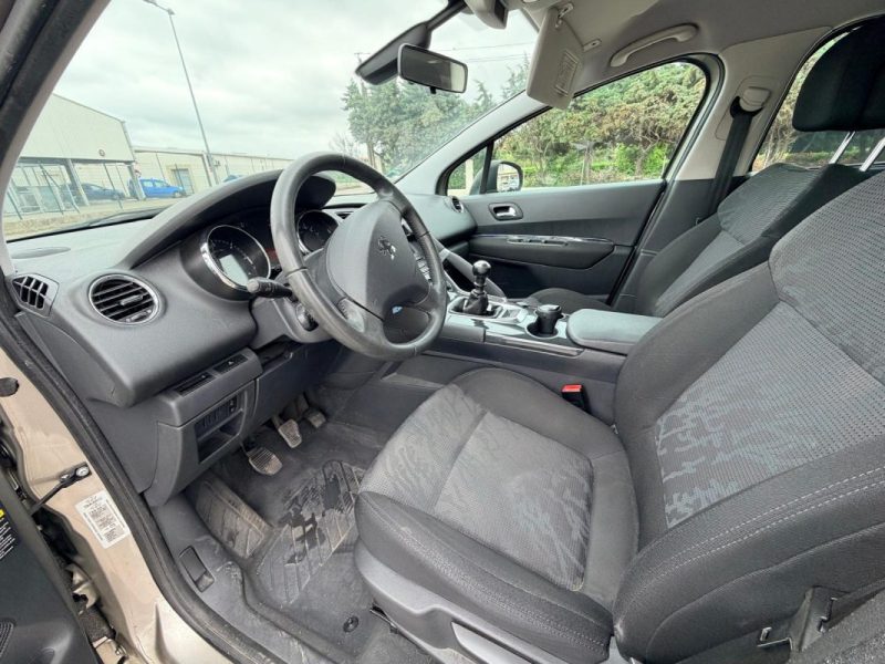 PEUGEOT 3008 1.6 HDI 16V 110 PREMIUM