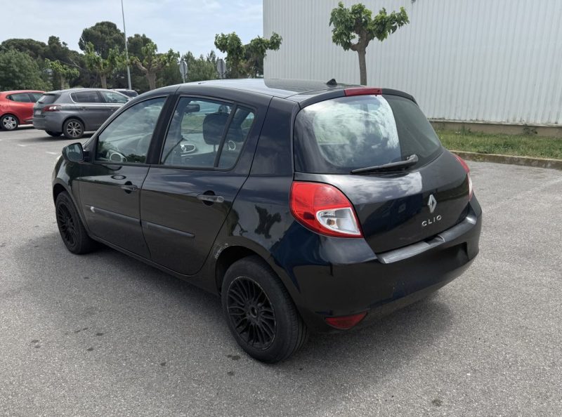 RENAULT CLIO III PHASE 2 1.5DCI 85ch EXPRESSION