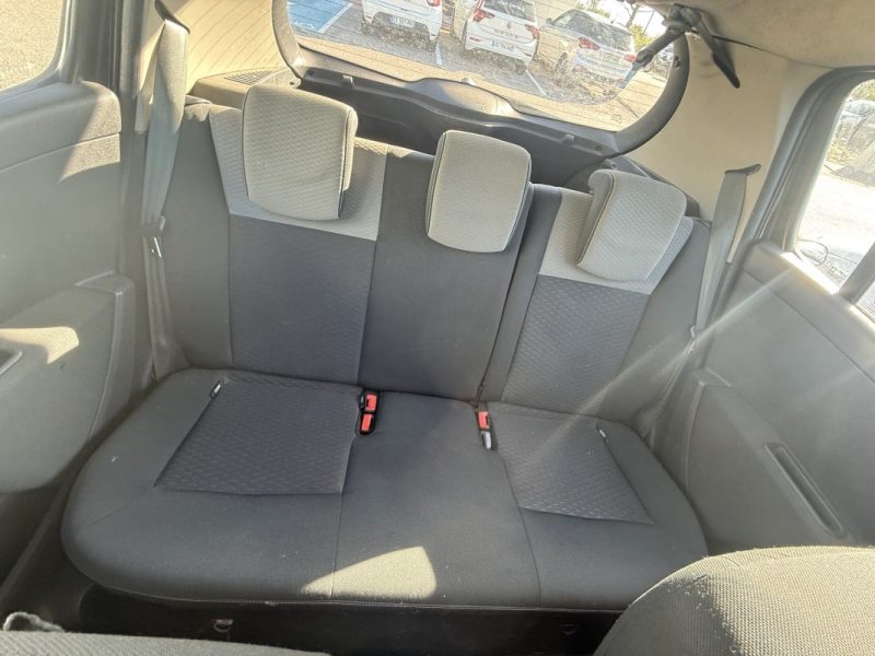 RENAULT CLIO III PHASE 2 1.5DCI 85ch EXPRESSION