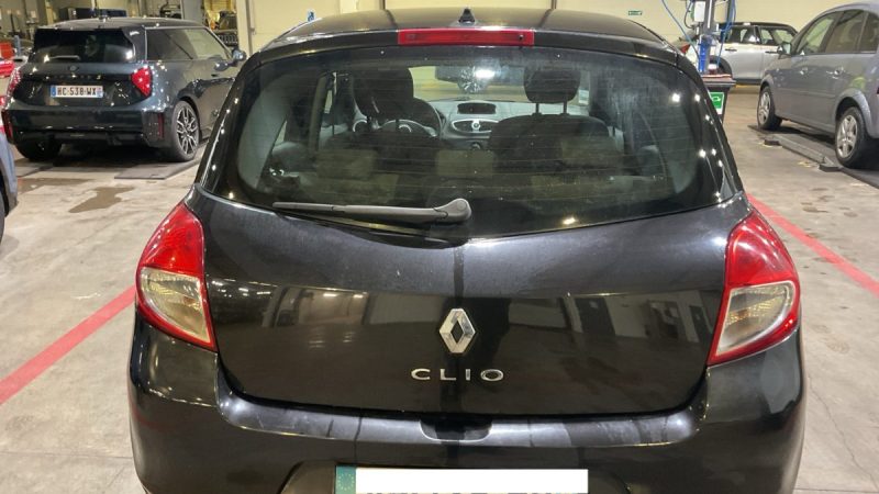 RENAULT CLIO III PHASE 2 1.5DCI 85ch EXPRESSION