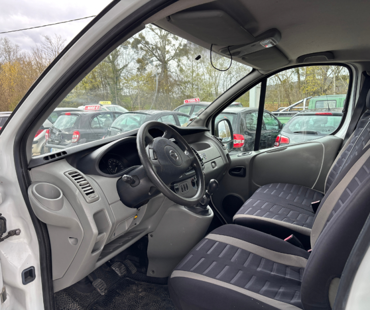 NISSAN PRIMASTAR FOURGON 2.0 DCI 115 1995CM3 114CV  2011