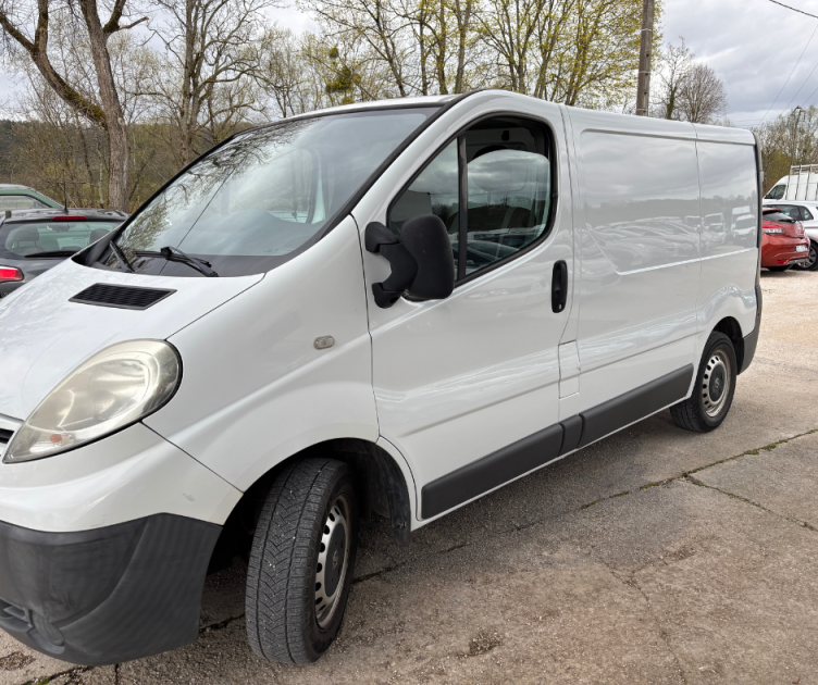 NISSAN PRIMASTAR FOURGON 2.0 DCI 115 1995CM3 114CV  2011