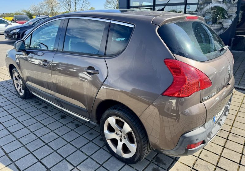 PEUGEOT 3008 1.6 E-HDI115 FAP FÉLINE BMP6 2013