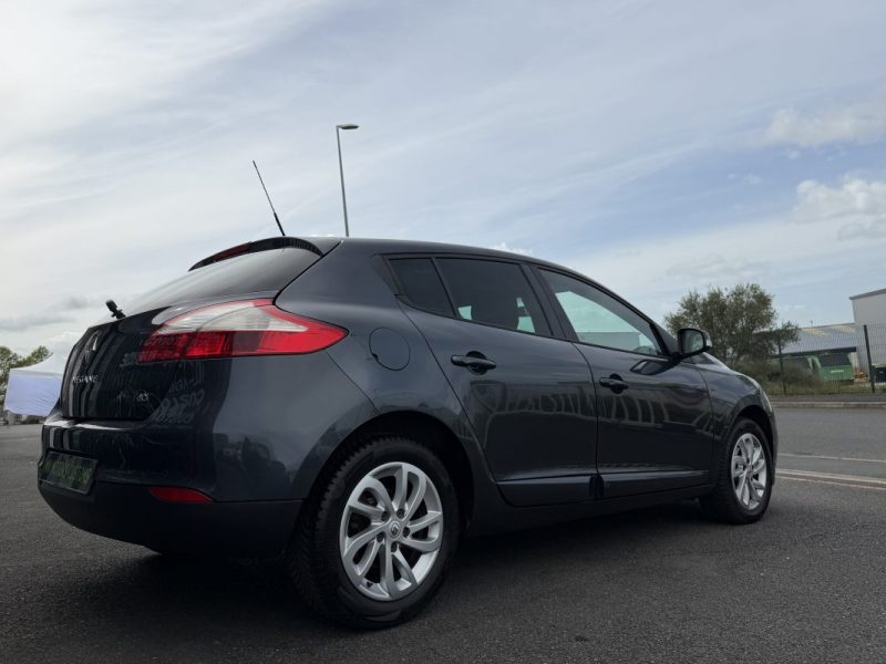 RENAULT MEGANEIII 1.5 DCI 110CH DYNAMIQUE ECO² 2013