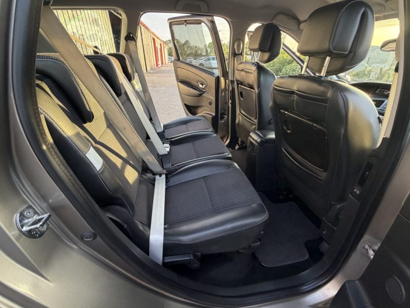 RENAULT SCÉNIC III 1.5 DCI 2012