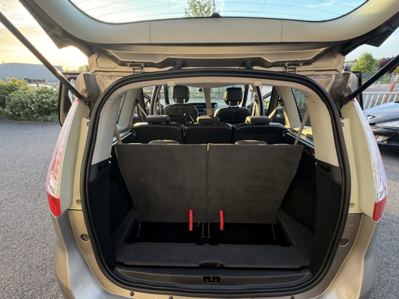 RENAULT SCÉNIC III 1.5 DCI 2012
