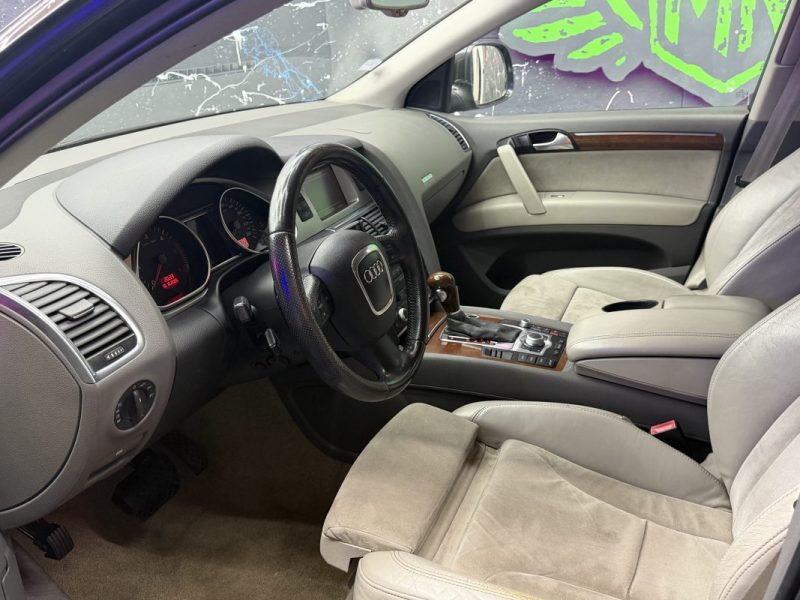 AUDI Q7 V6 3.0 TDI AMBIENTE 7P 2006