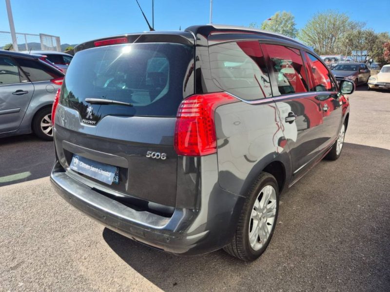 PEUGEOT 5008 1.6 BLUEHDI 120CH S&S BVM6 7 PLACES ALLURE 2016