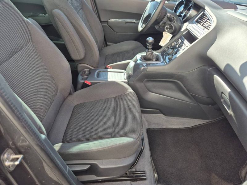 PEUGEOT 5008 1.6 BLUEHDI 120CH S&S BVM6 7 PLACES ALLURE 2016