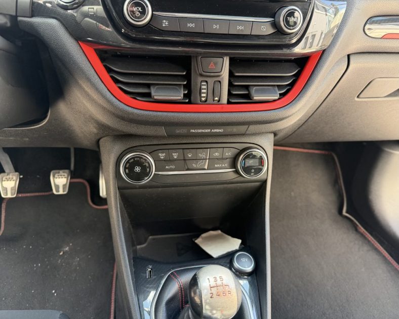 FORD Focus diesel 85ch ST-Line Business 2019 - CarPlay - ST LINE SPORT