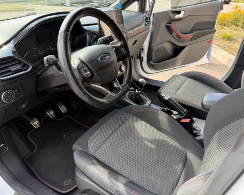 FORD Focus diesel 85ch ST-Line Business 2019 - CarPlay - ST LINE SPORT