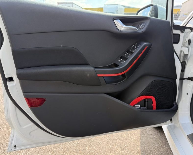 FORD Focus diesel 85ch ST-Line Business 2019 - CarPlay - ST LINE SPORT