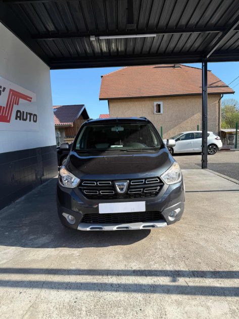 Dacia Lodgy 1.5 BlueDci 115ch Stepway 7 places - Suivi et Entretenu
