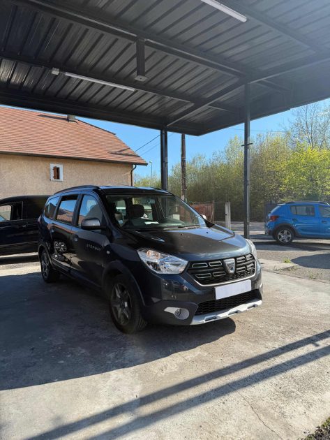 Dacia Lodgy 1.5 BlueDci 115ch Stepway 7 places - Suivi et Entretenu