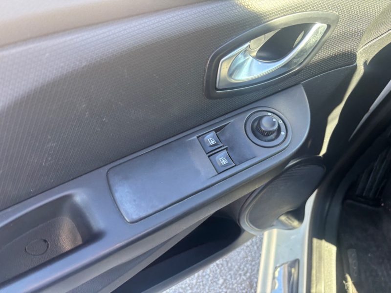RENAULT CLIO IV 1.2 16V 75CH LIFE EURO6 2015 2016
