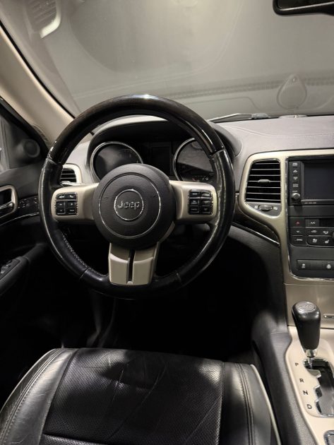 JEEP GRAND CHEROKEE OVERLAND  2012