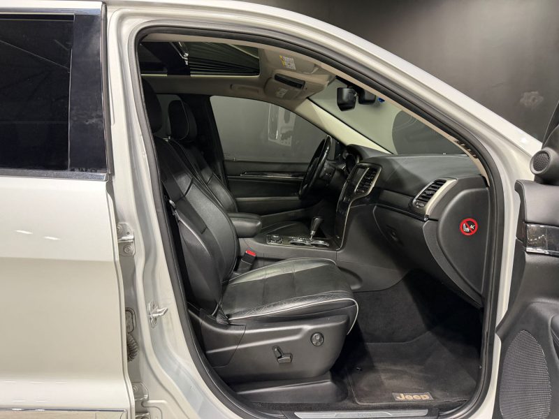 JEEP GRAND CHEROKEE OVERLAND  2012