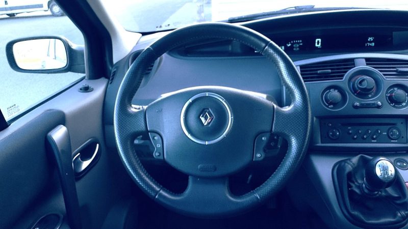 RENAULT SCENIC 1.9 DCI 130CV 1ER MAIN GARANTIE 6MOIS