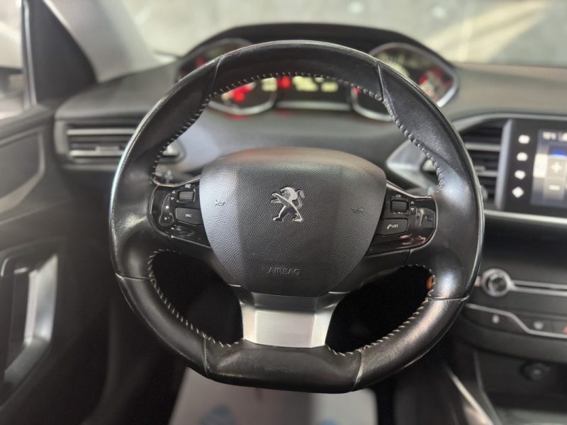 PEUGEOT 308 II 1.2 PURETECH 130CH ALLURE S&S 5P 2016