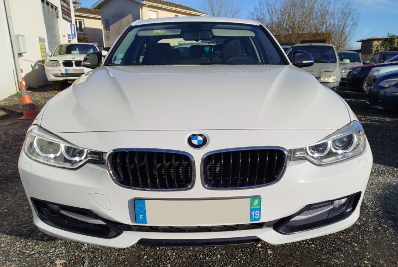 BMW Série 3 318d xDrive · Sport · intégrale · 150ch · diesel · Bordeaux