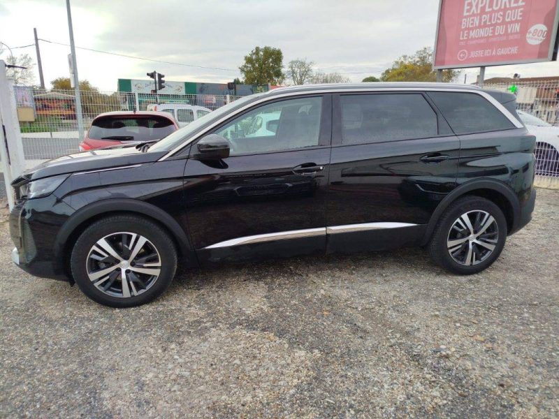 Peugeot 5008 1.5 BlueHDi 130 · 7 places · boîte automatique · 2022 · 20 800 km