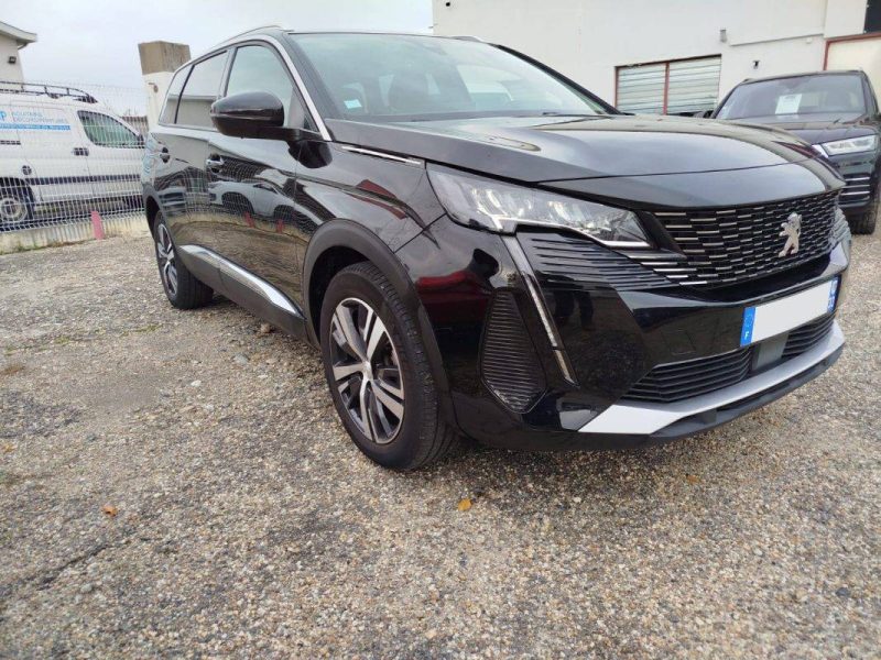 Peugeot 5008 1.5 BlueHDi 130 · 7 places · boîte automatique · 2022 · 20 800 km