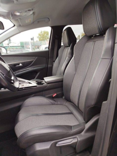 Peugeot 5008 1.5 BlueHDi 130 · 7 places · boîte automatique · 2022 · 20 800 km